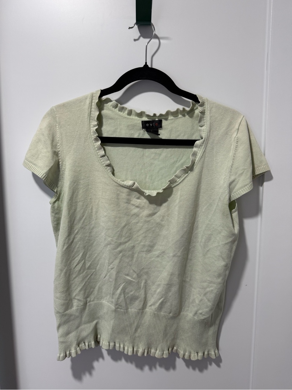 EVIE Ruffle-Trim Short Sleeve Tee in Pale Green